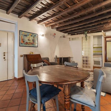 Appartamento Stylish Flat Domus Aurea Roma Esterno foto