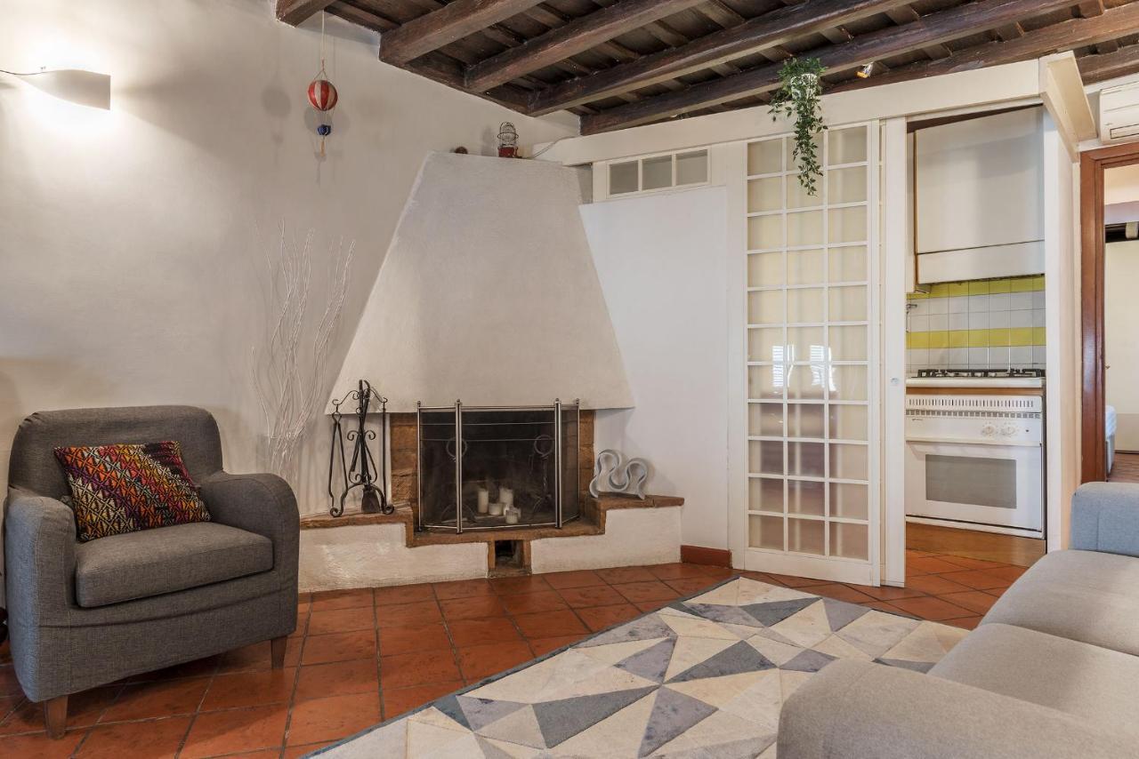 Appartamento Stylish Flat Domus Aurea Roma Esterno foto