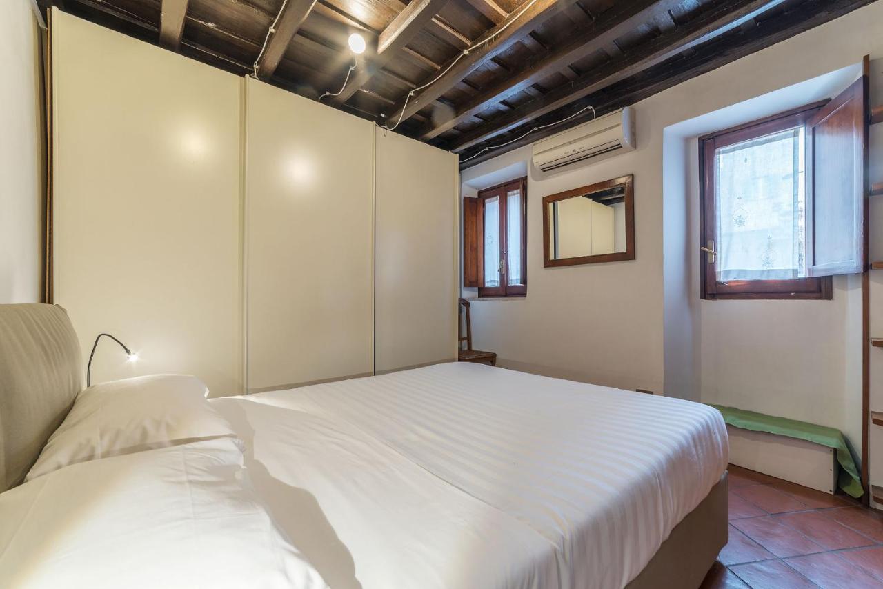 Appartamento Stylish Flat Domus Aurea Roma Esterno foto