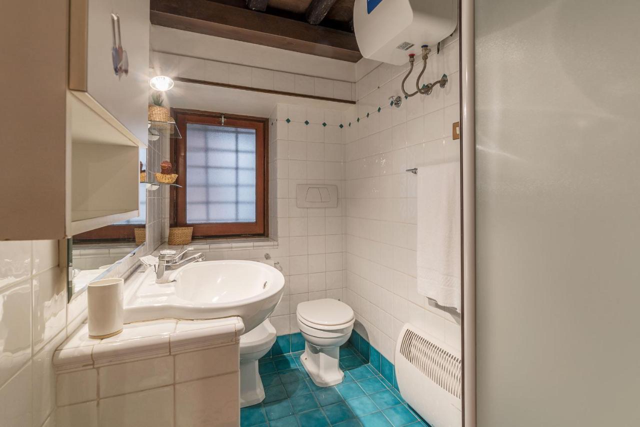 Appartamento Stylish Flat Domus Aurea Roma Esterno foto